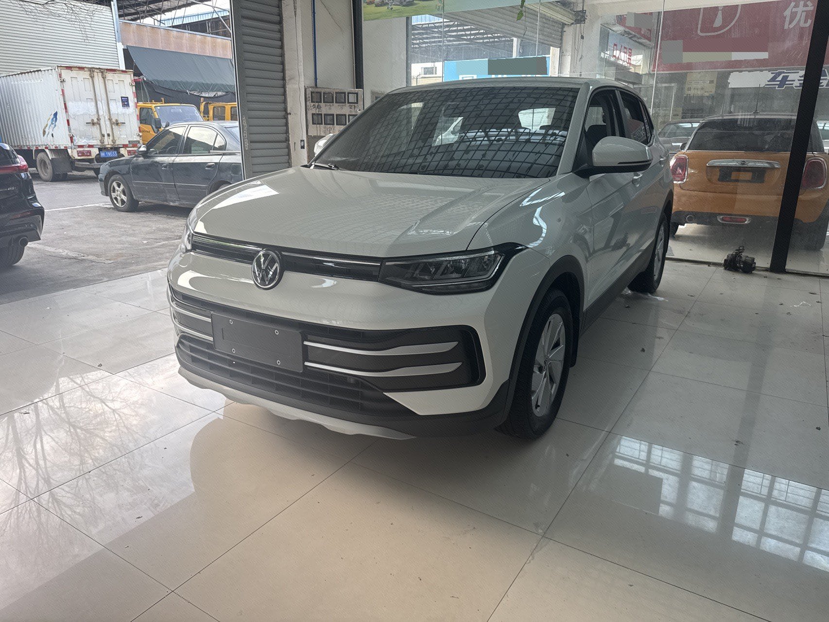 Volkswagen Tharu 2025 car image 