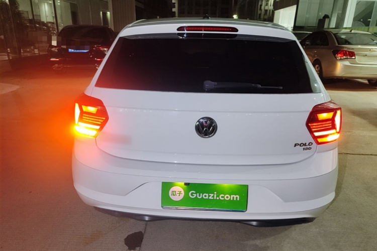 Volkswagen Polo 2019 car image #6