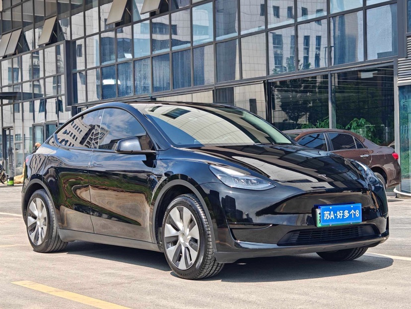 Tesla Model Y 2023 #3 Tesla Model Y 2023 car image #3