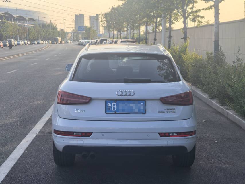 Audi Q3 2017 #4 Audi Q3 2017 car image #4