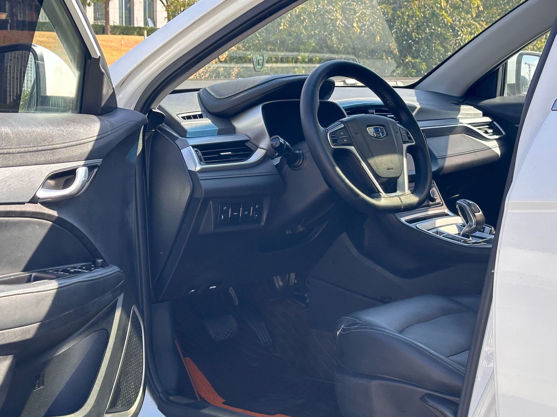 GEELY Emgrand New Energy 2018 image de voiture #4