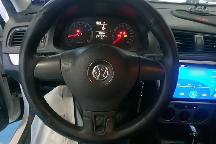 Volkswagen Lavida 2016 car image #11