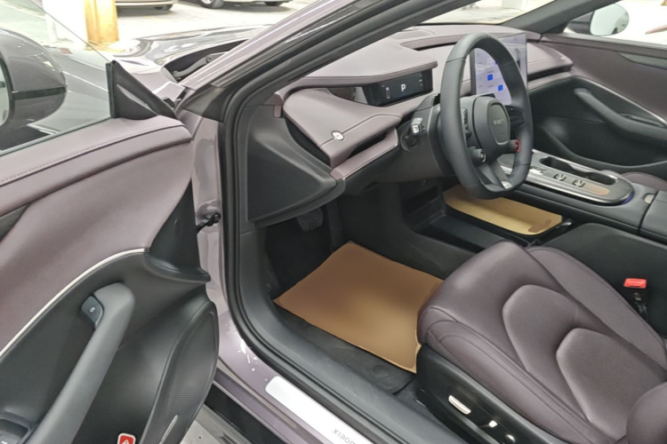 MI SU7 2025 car image #16