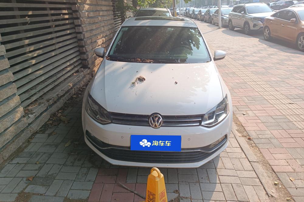 Volkswagen Polo 2016 car image #2