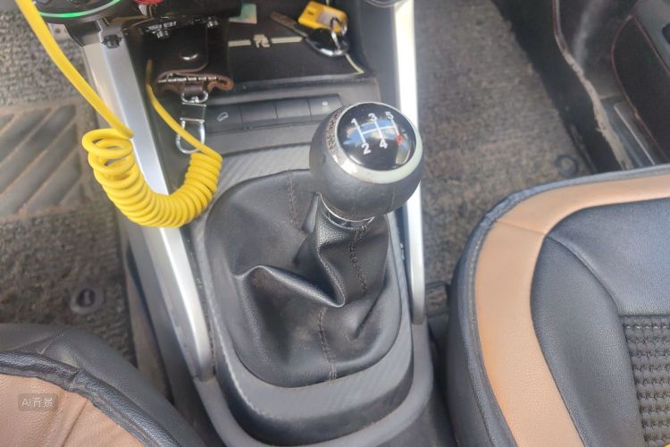 BYD Yuan 2016 #16 BYD Yuan 2016 car image #16