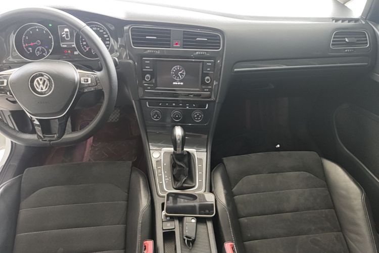 Volkswagen Golf 2018 #17 Volkswagen Golf 2018 car image #17