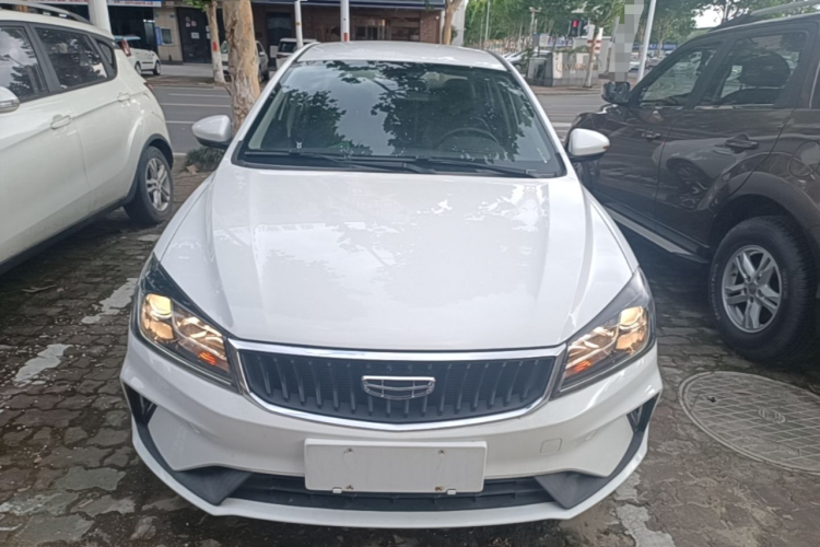 GEELY Emgrand 2021 car image #3