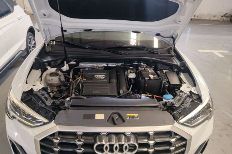 Audi Q3 2023 #20 Audi Q3 2023 car image #20