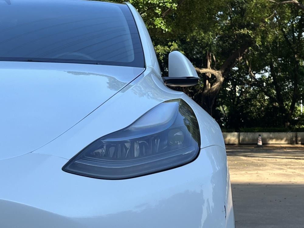 Tesla Model Y 2022 #7 Tesla Model Y 2022 car image #7