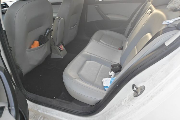 Skoda Rapid 2014 #19 Skoda Rapid 2014 image de voiture #19