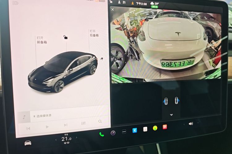 Tesla Model 3 2020 car image #13