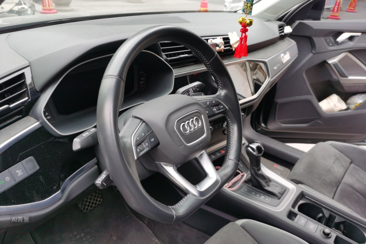Audi Q3 2020 #12 Audi Q3 2020 car image #12