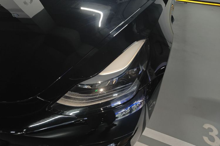 Tesla Model 3 2022 car image #23