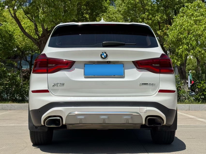 BMW X3 2019 #4 BMW X3 2019 car image #4