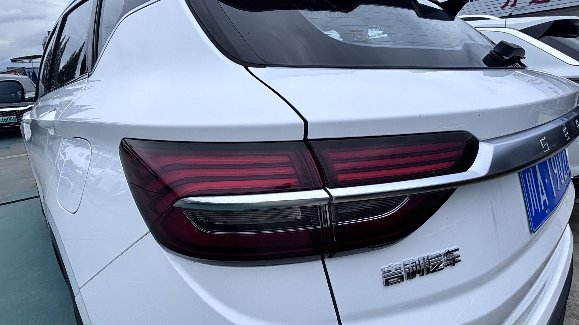 GEELY Coolray 2019 car image #7