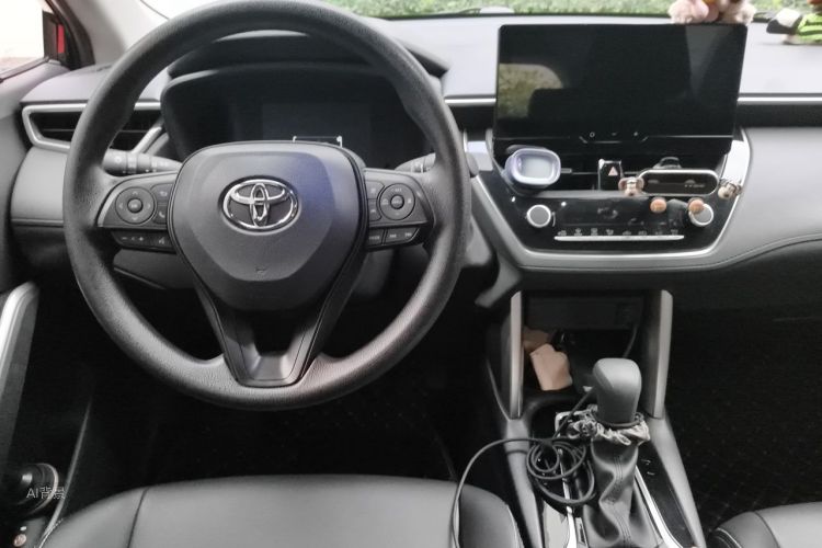 Toyota Corolla Cross 2024 car image #11