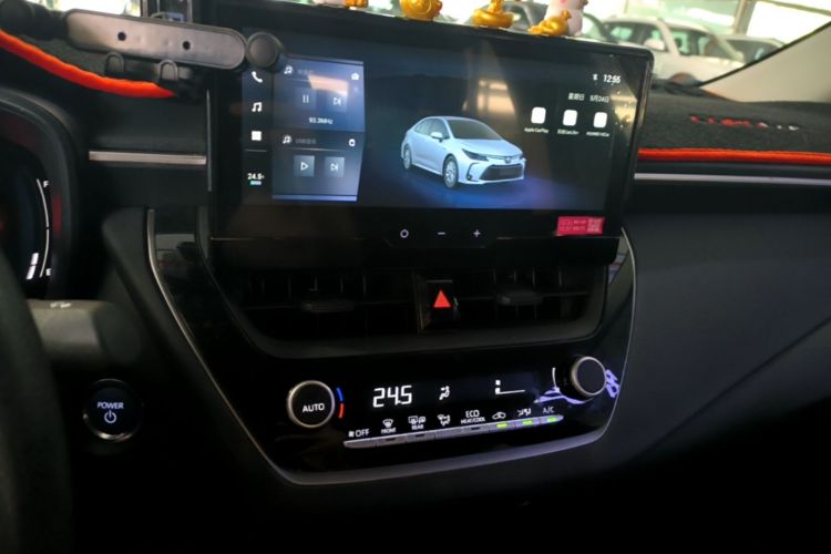 Toyota Corolla 2024 car image #13