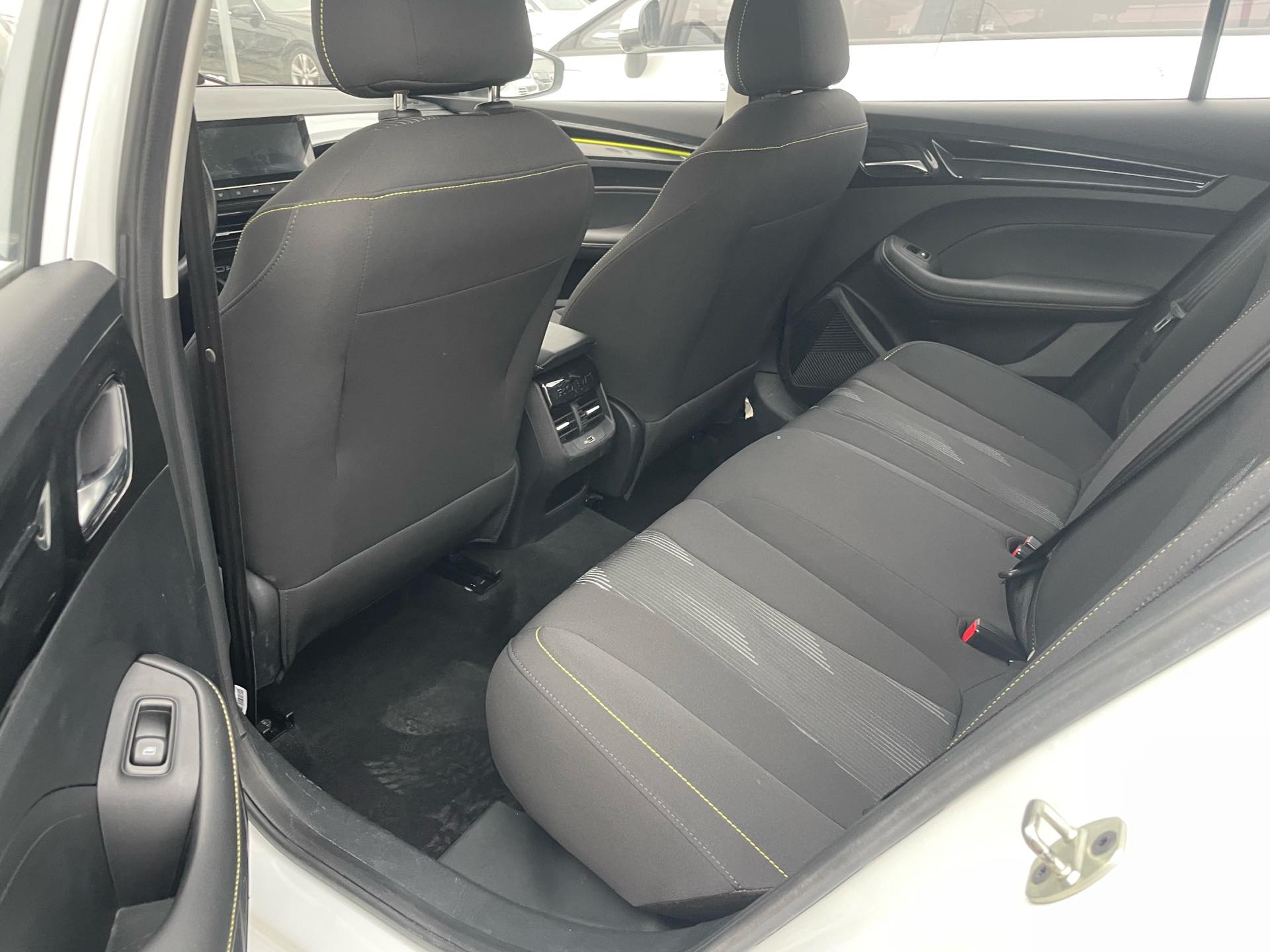 荣威 荣威i5 2023 汽车图片 #4