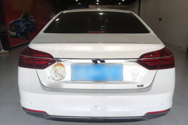 GEELY Emgrand 2020 car image #6