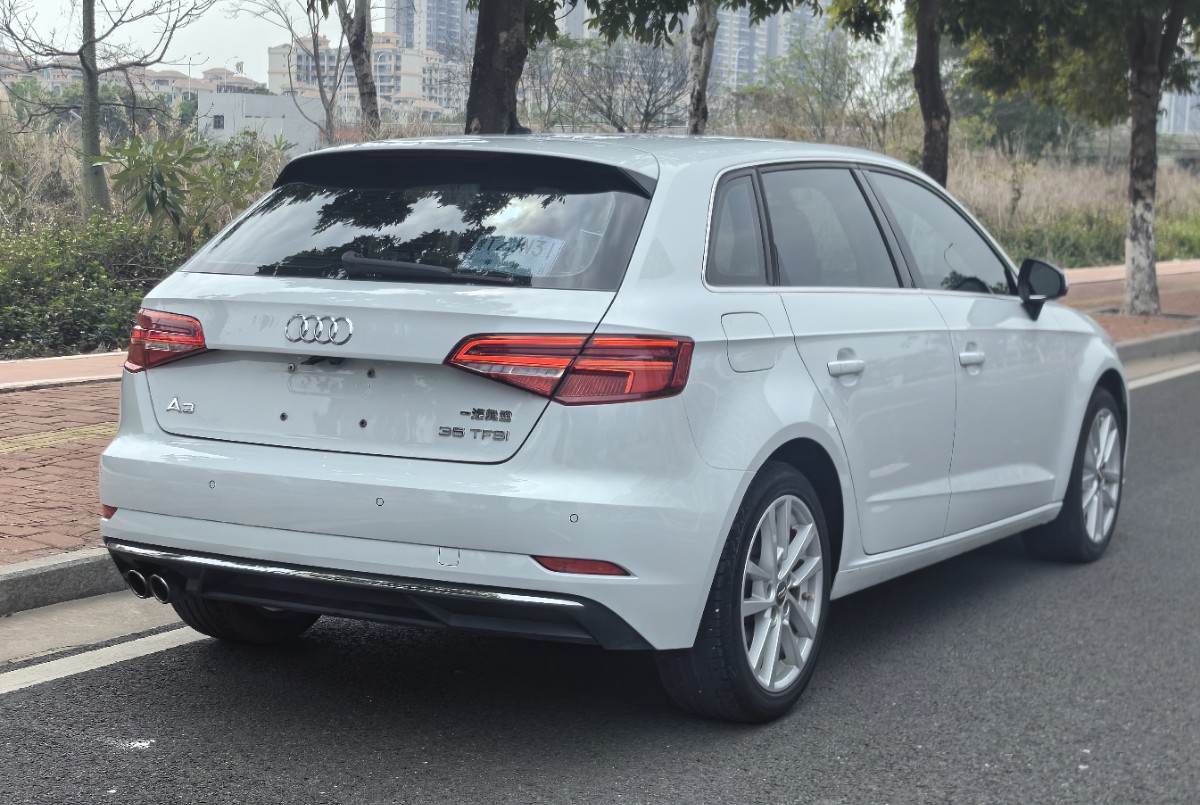 Audi A3 2019 car image #6