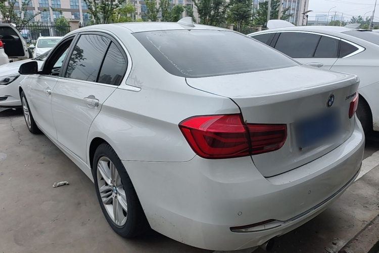 BMW 3 Series 2016 #5 BMW 3 Series 2016 car image #5