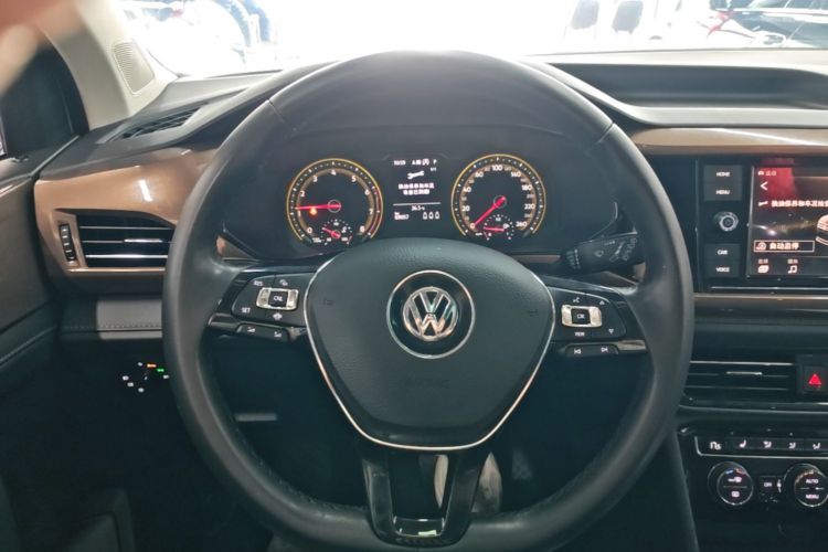 Volkswagen Tharu 2019 #15 Volkswagen Tharu 2019 car image #15