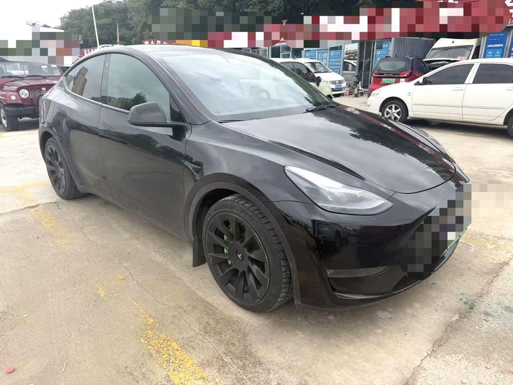 Tesla Model Y 2021 car image #3