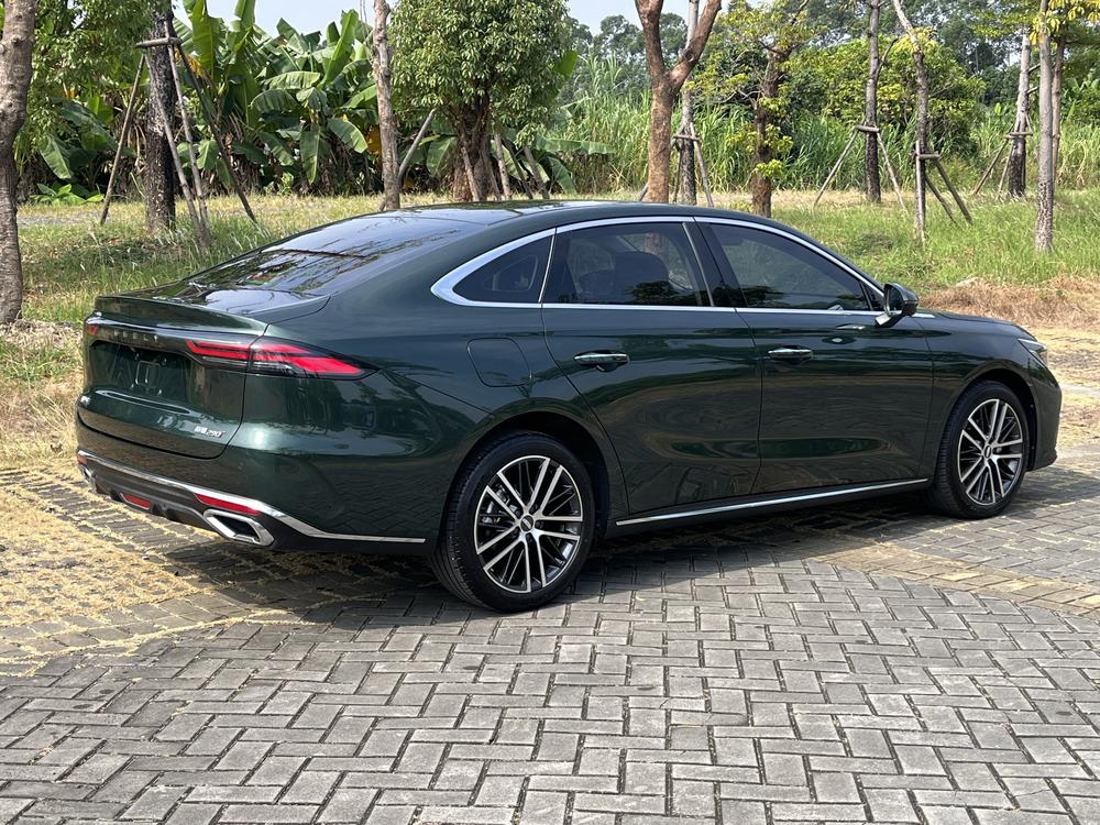 GEELY Emgrand 2025 #7 GEELY Emgrand 2025 car image #7