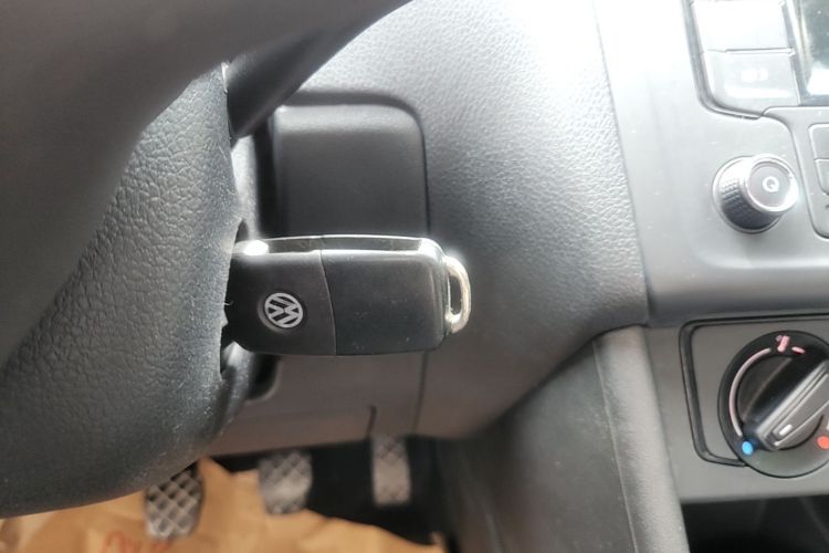 Volkswagen Polo 2016 #9 Volkswagen Polo 2016 car image #9