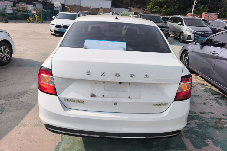 Skoda Rapid 2020 image de voiture #6