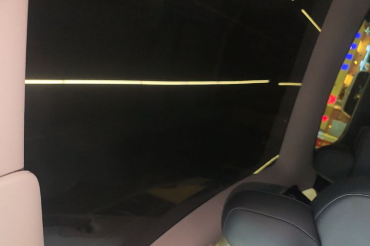 Tesla Model Y 2021 #20 Tesla Model Y 2021 car image #20