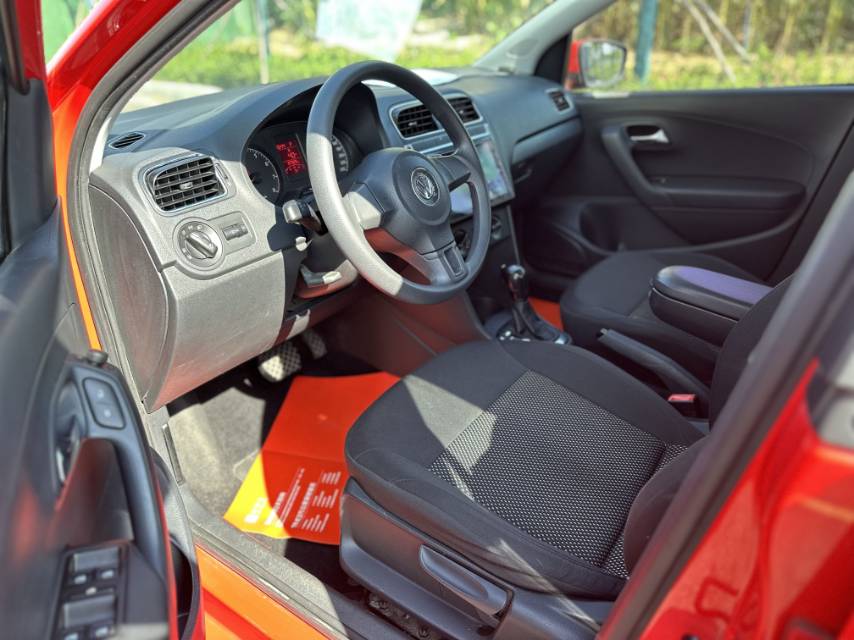 Volkswagen Polo 2013 #4 Volkswagen Polo 2013 car image #4