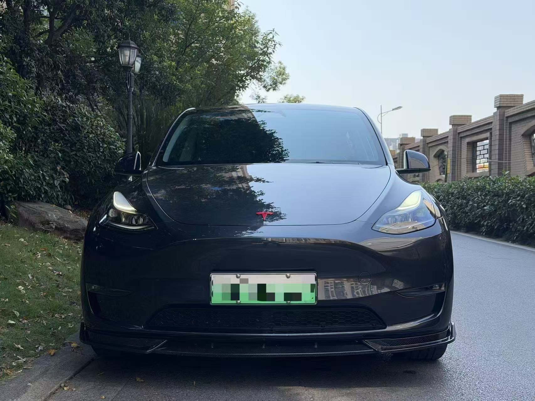 Tesla Model Y 2024 #2 Tesla Model Y 2024 car image #2