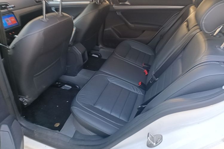 Volkswagen Lavida 2019 car image #17