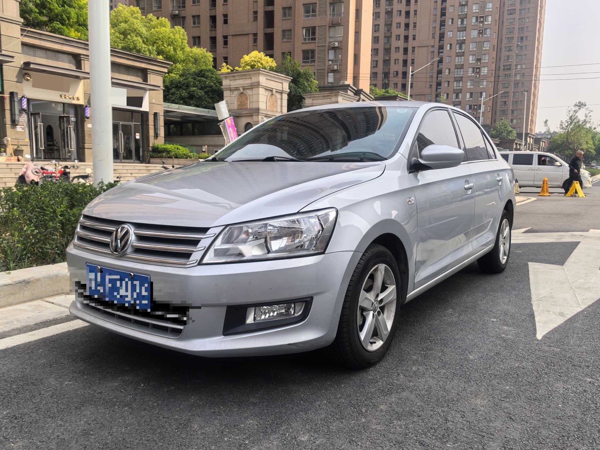 Volkswagen Santana 2014 car image 