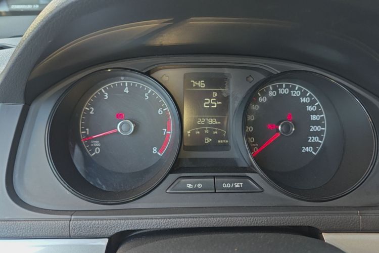Volkswagen Lavida 2022 car image #16