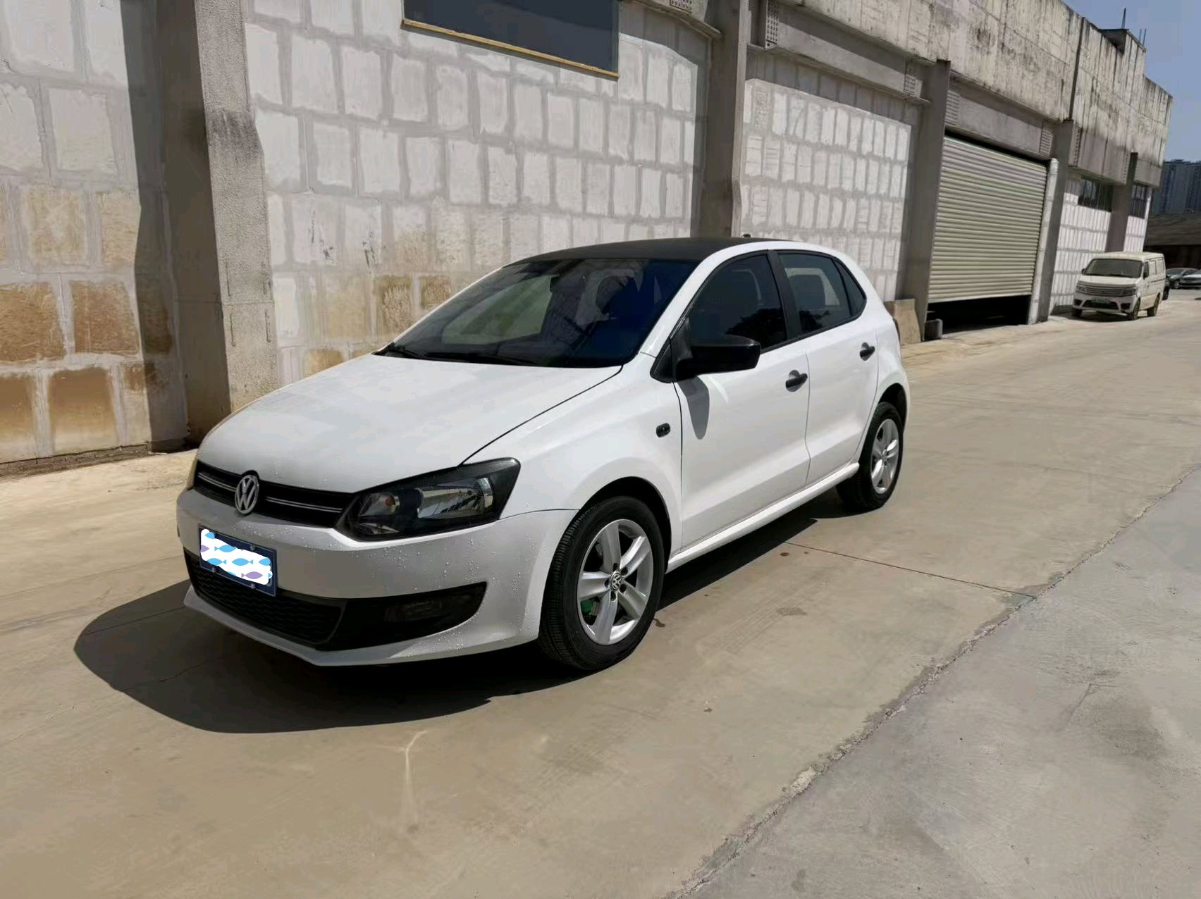 Volkswagen Polo 2012 car image 