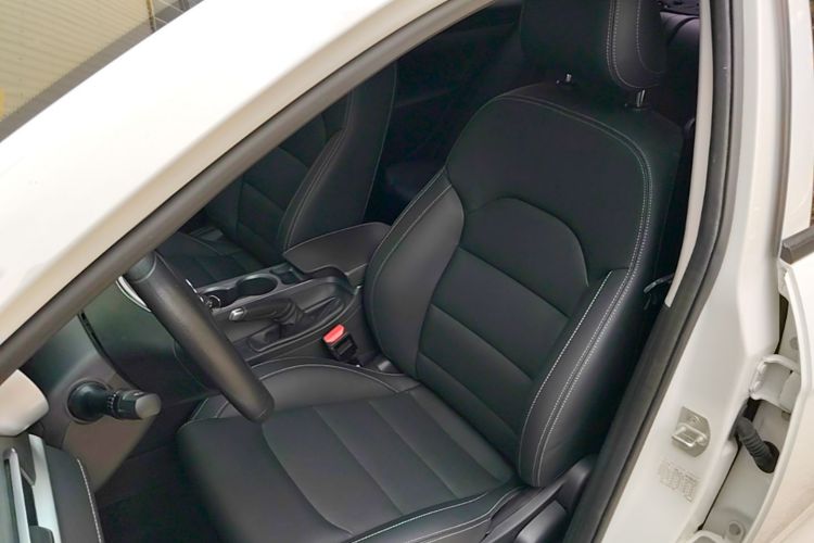 GEELY Emgrand 2021 car image #15