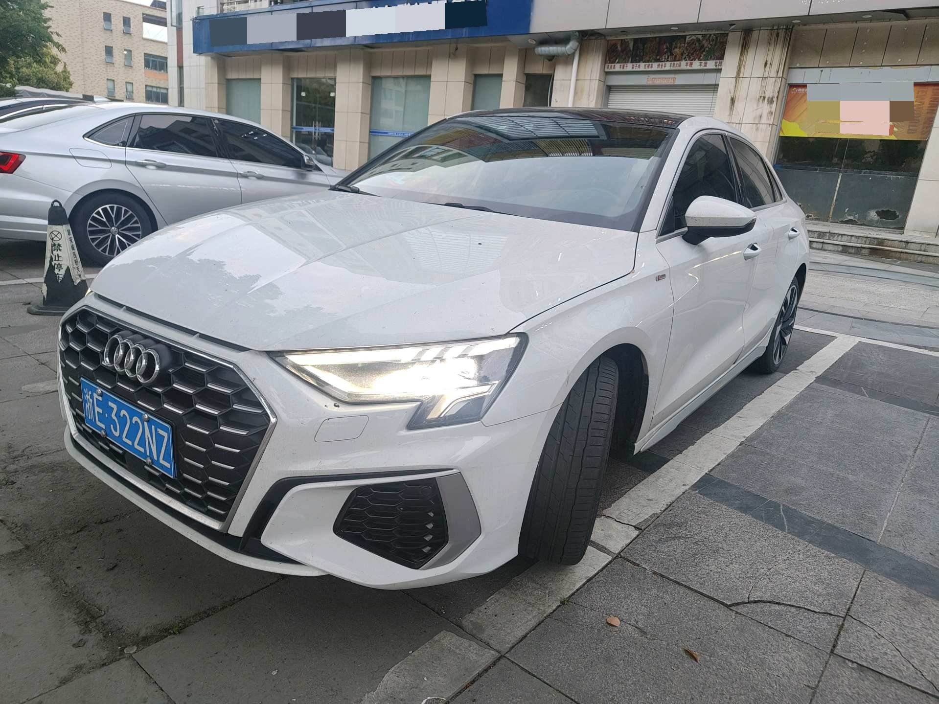 2024 2024 immagine di auto