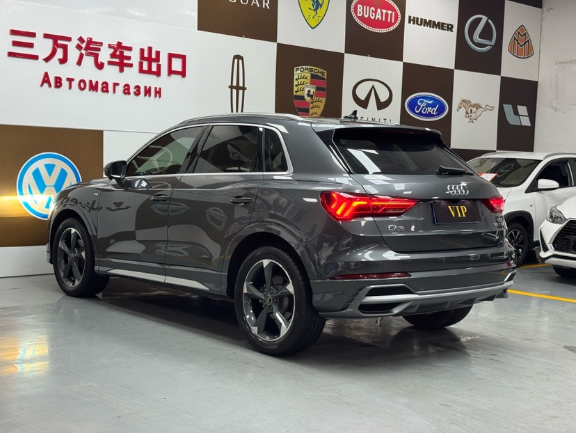 Audi Q3 2022 immagine di auto #4