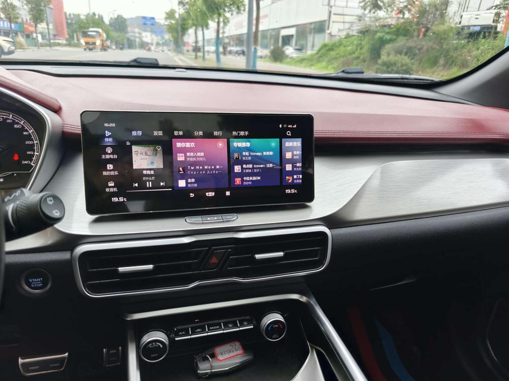 GEELY Coolray 2020 immagine di auto #7
