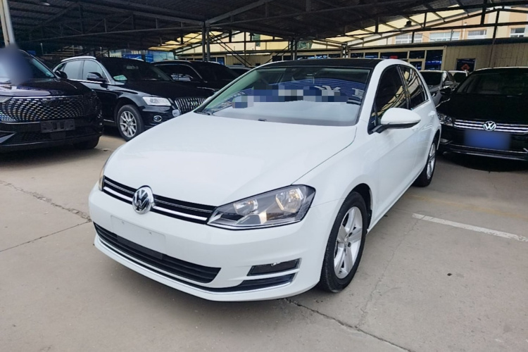 Volkswagen Golf 2015 car image #2