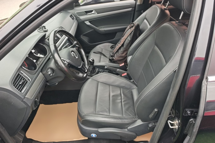 Volkswagen Lavida 2016 car image #15