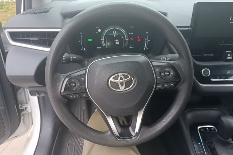 Toyota Corolla 2023 car image #11