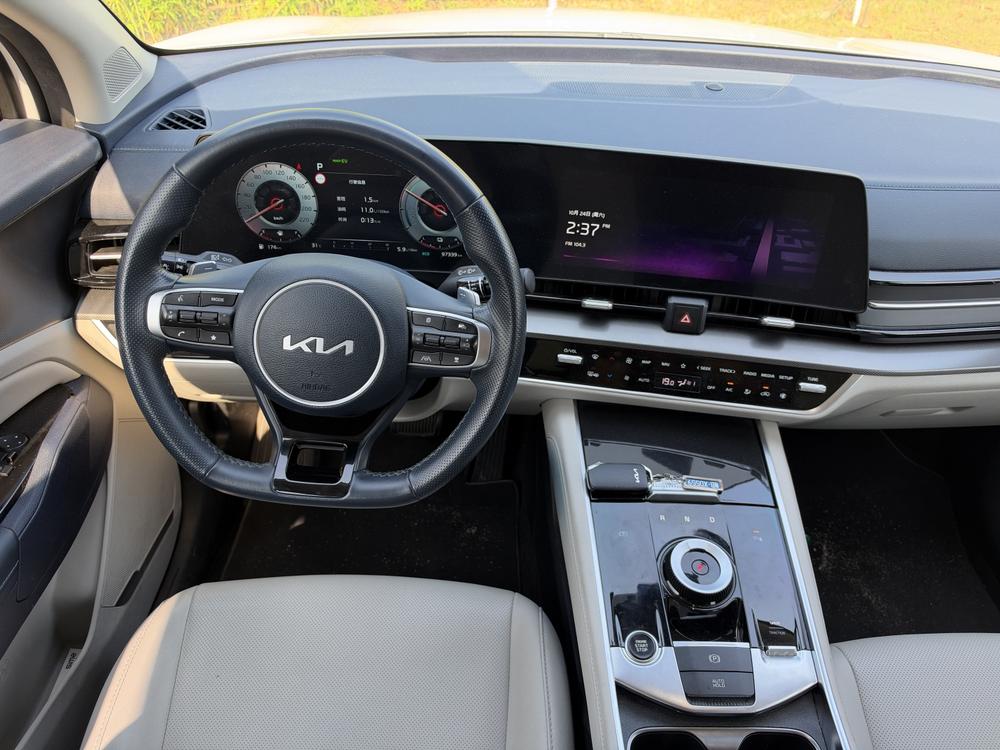 Kia Sportage 2023 car image #9