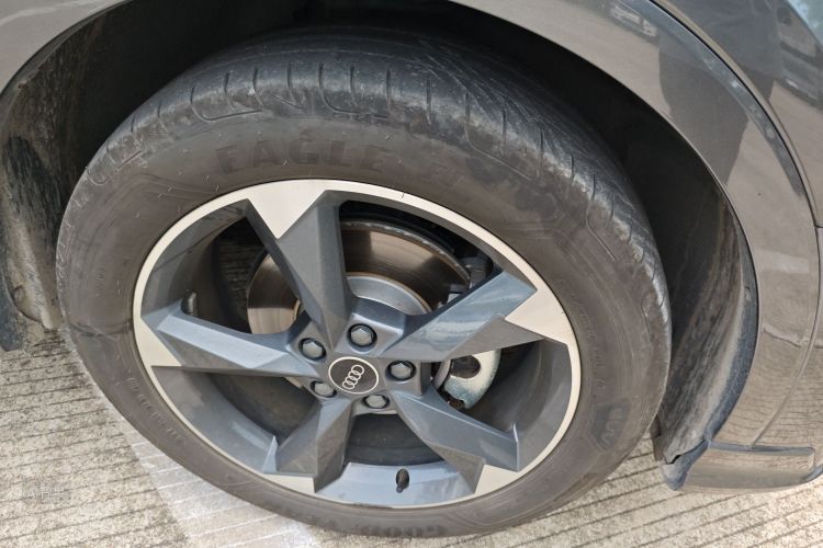 Audi Q3 2022 immagine di auto #9