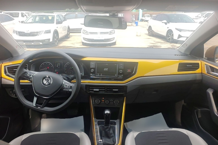 Volkswagen Polo 2019 #11 Volkswagen Polo 2019 car image #11