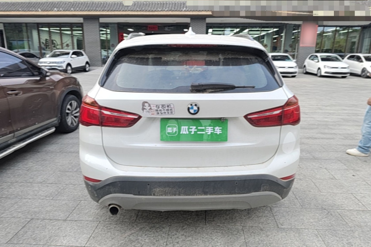 BMW X1 2017 #6 BMW X1 2017 car image #6