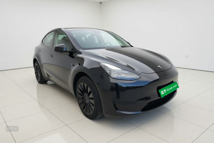 Tesla Model Y 2023 #4 Tesla Model Y 2023 car image #4