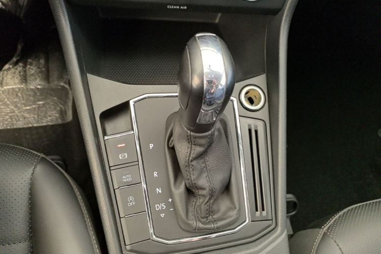Volkswagen Lavida 2021 car image #18